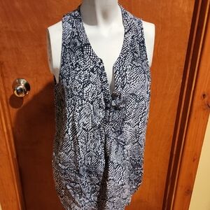 Tolani Black and White Sleeveless Blouse